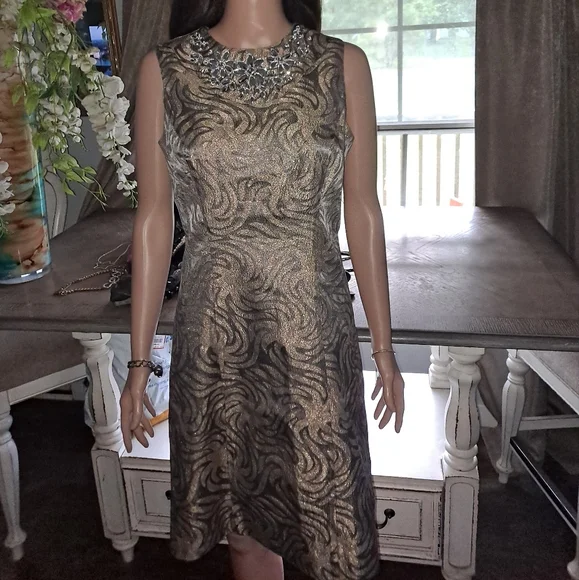 COPY - Central Falls dress, size 6 - Picture 6 of 10